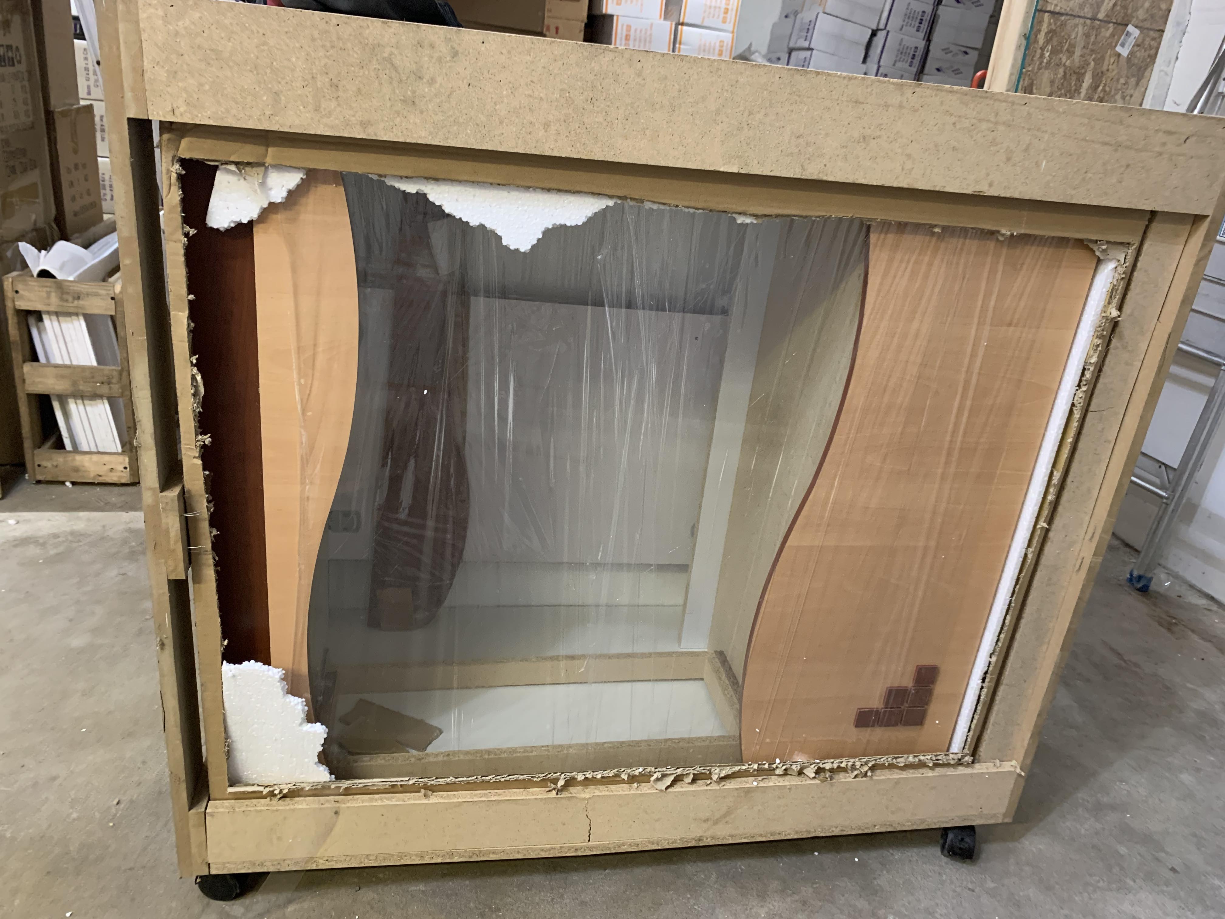 RECEPTION DESK - MIDDLE PART