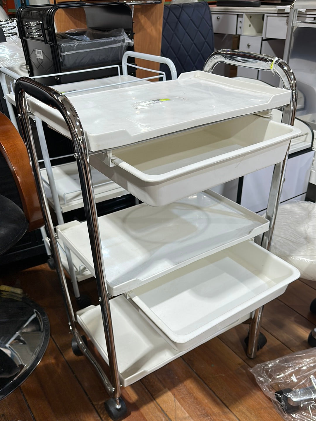 CHI BG-200 TROLLEY 3 SHELF WITH BOWL HOLDER
