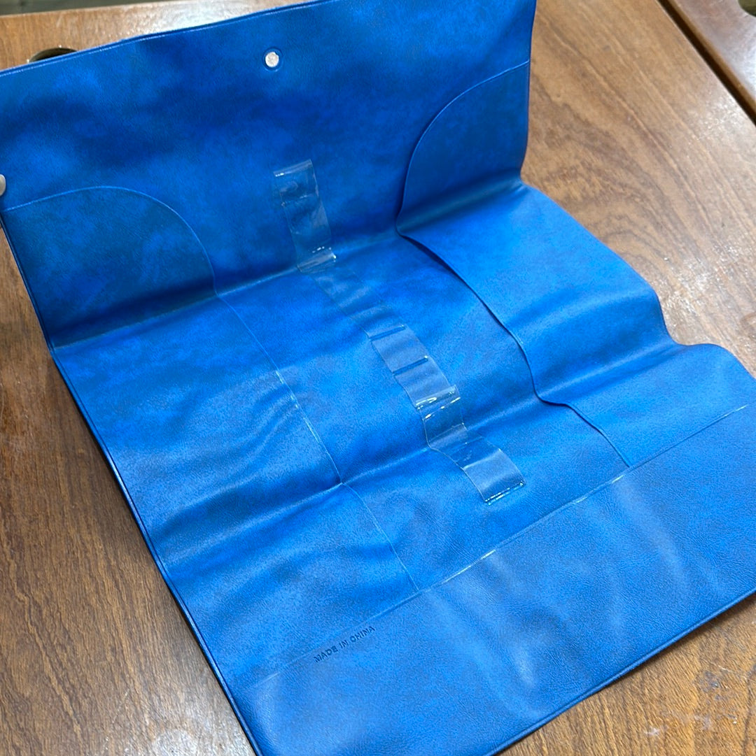 MI 07001 MANICURE CASE WRAP BLUE