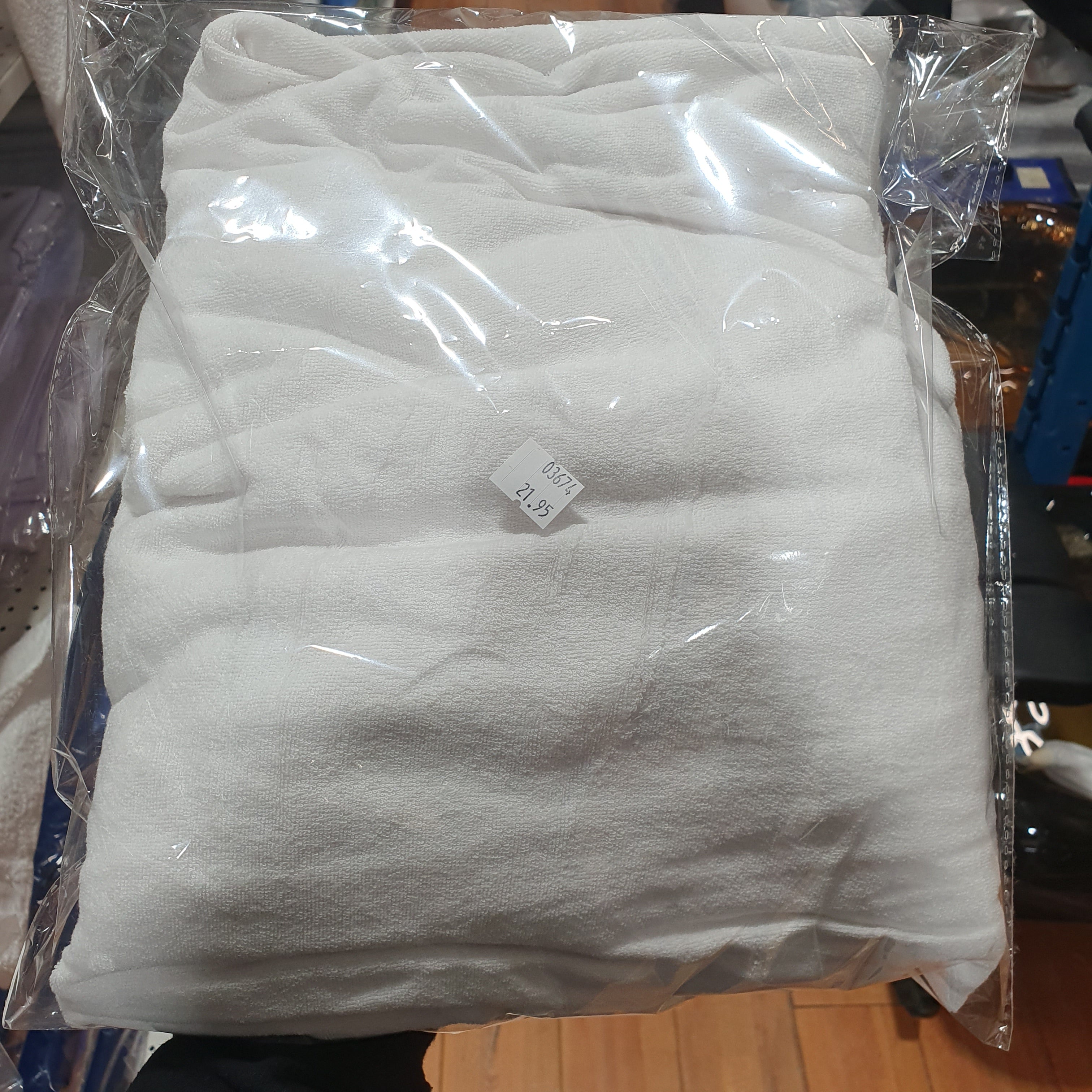 NCI KNITTED  SPA FITTED SHEET WITH HOLE 42X74X6