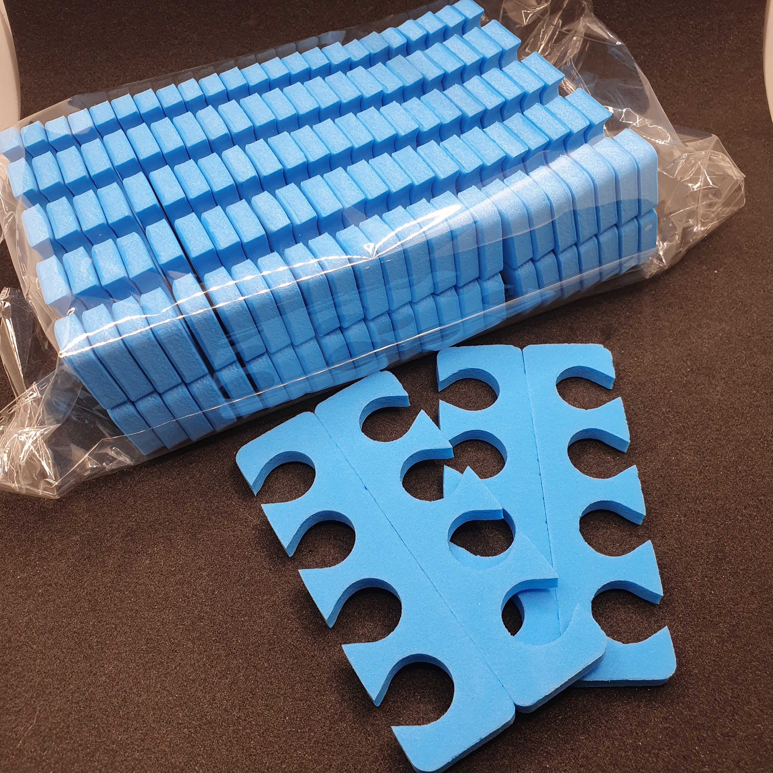 GND TOE SEPARATORS  4 HOLES - 25 PAIRS /PKG