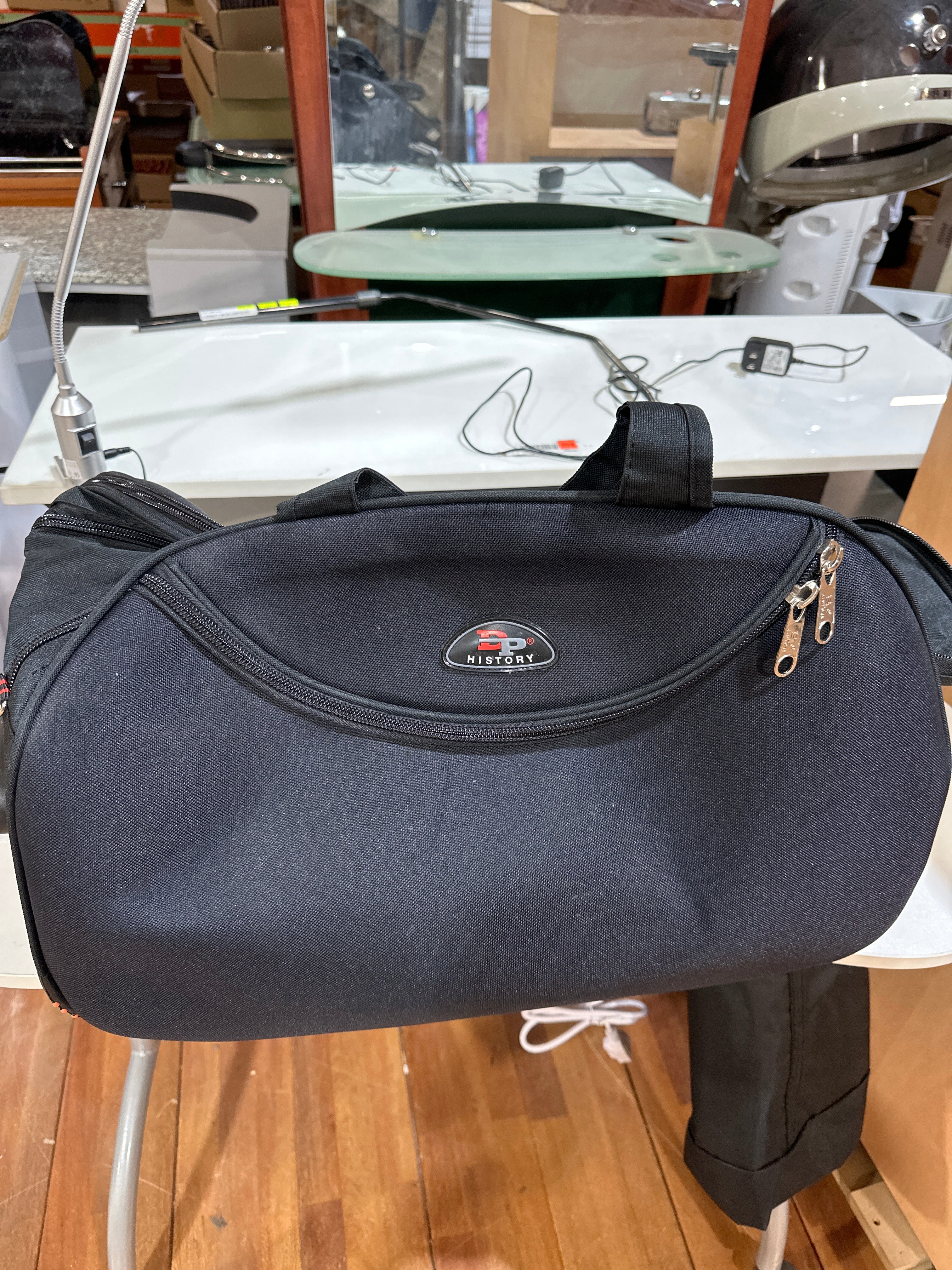 NAIL LUGGAGE WITH WHEELS