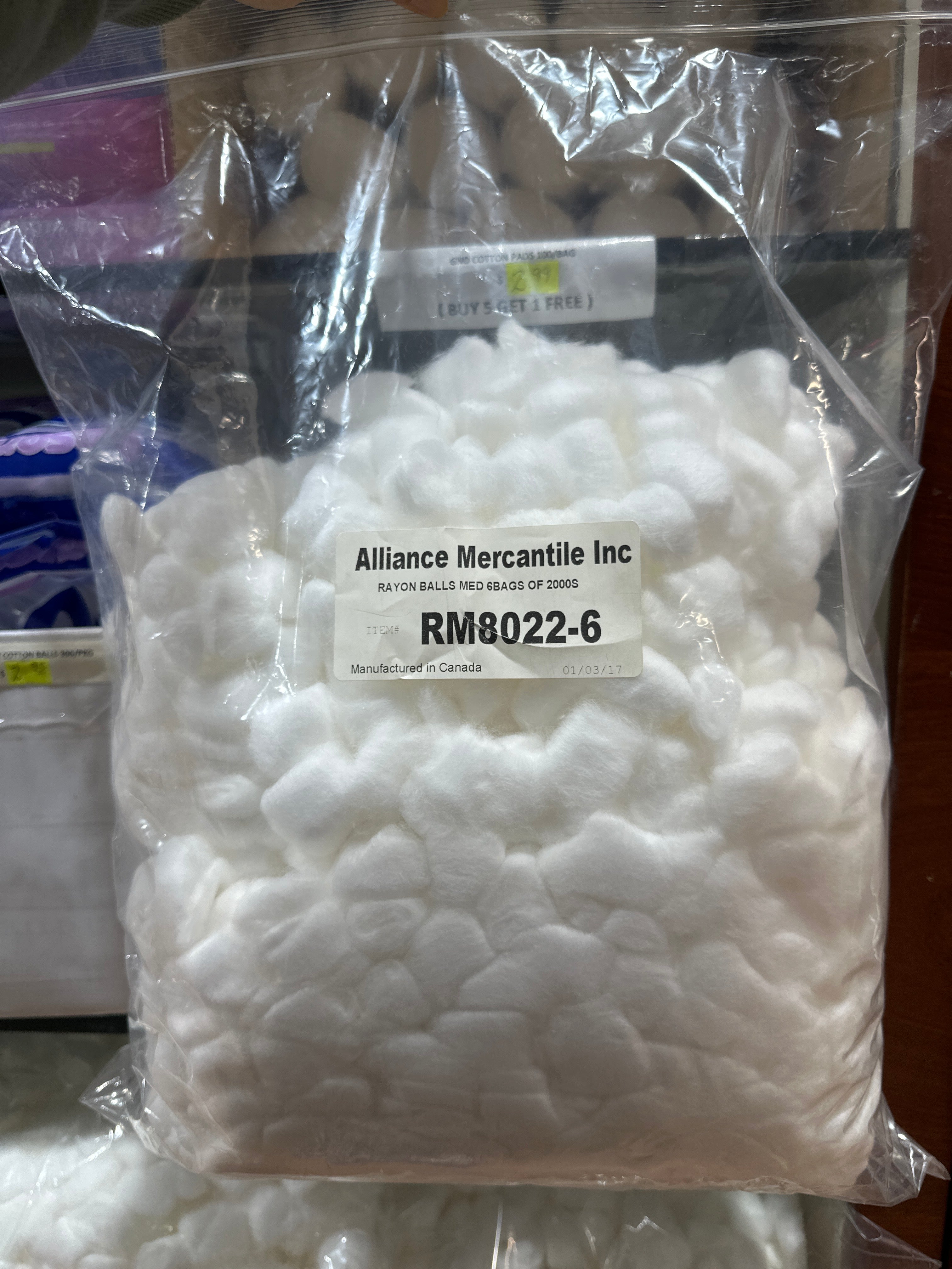 RM8022-6 RAYON COTTON BALLS MED 2000/BAG