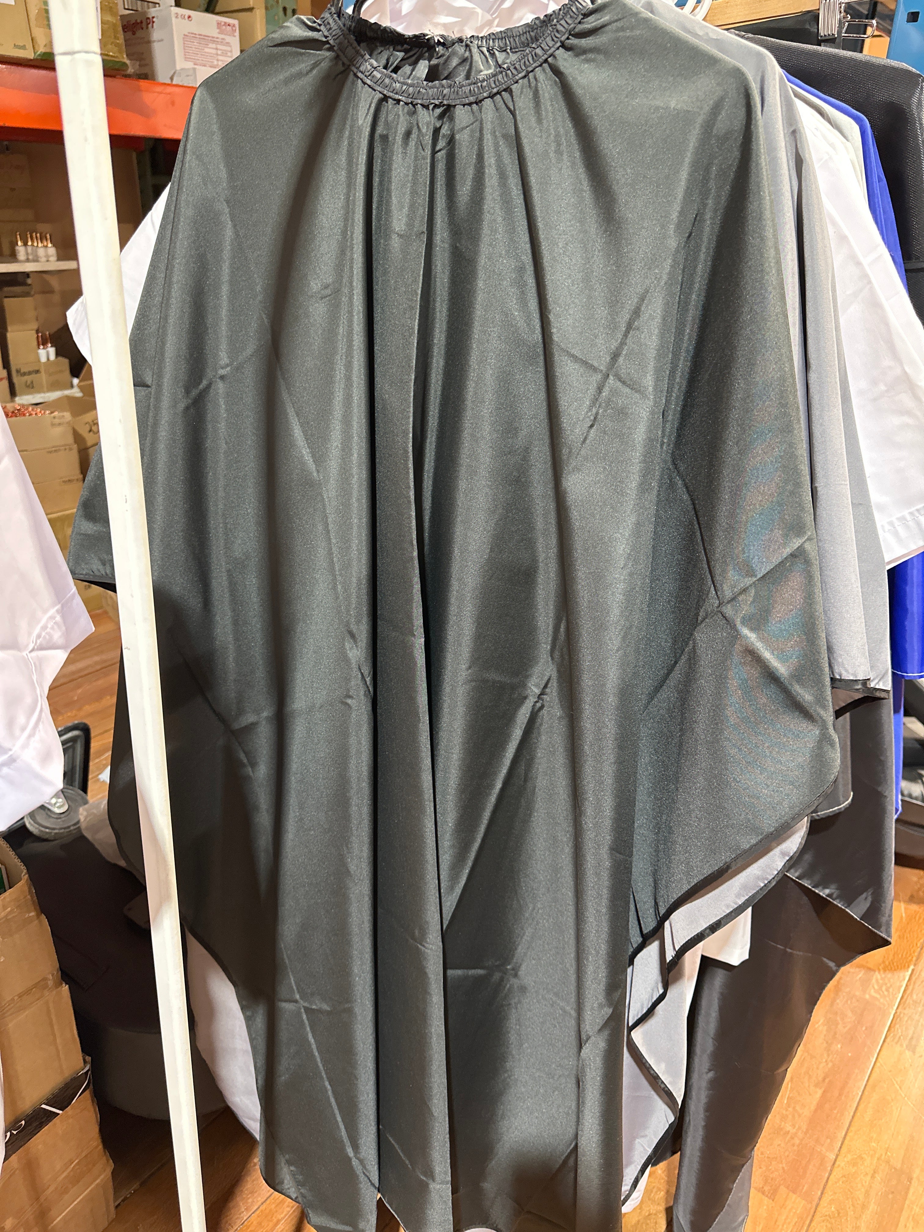 CHI CUT CAPE CUTTING CAPE ( NO BRAND ) - F