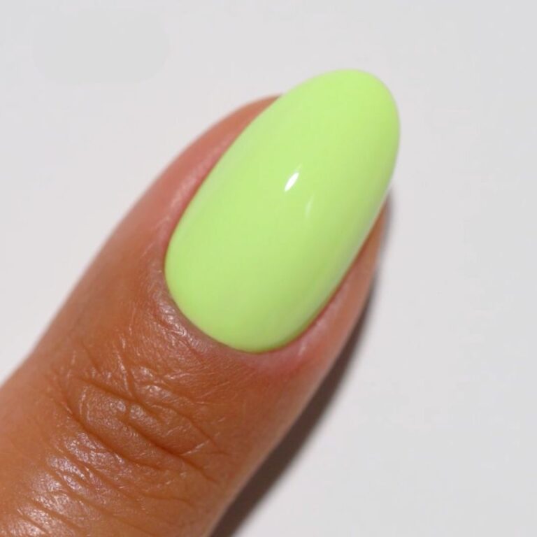 118 - DND DIVA DIP/ACRYLIC POWDER 2OZ Pale Kiwi