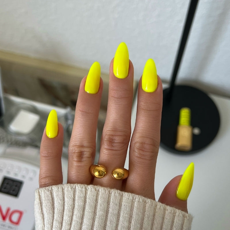 DND DIVA 189 Tennis Ball