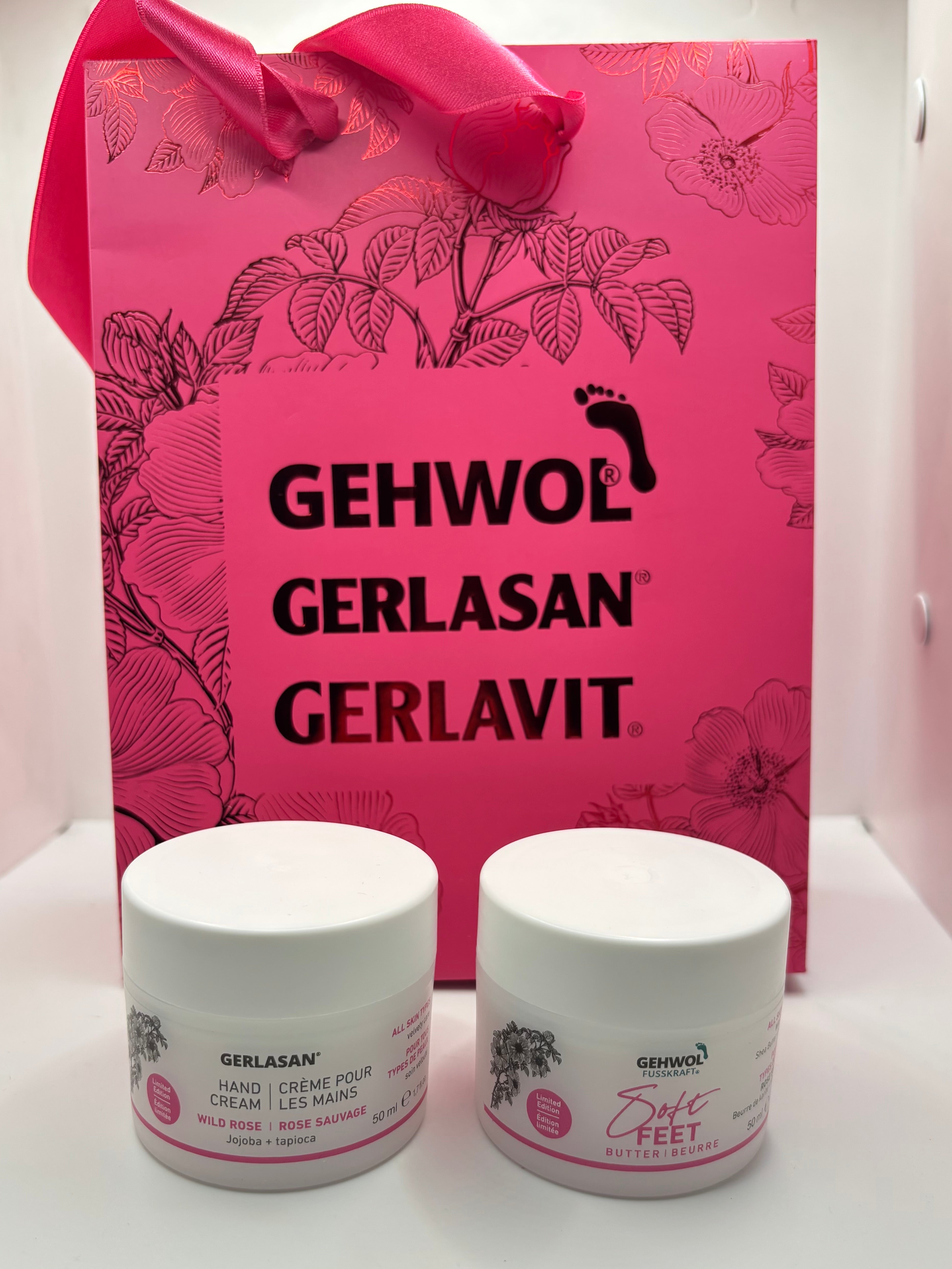 GEHWOL HOLIDAY BAG KIT 2025 - 1 HAND CREAM + 1 FOOT CREAM - WILD ROSE 50 ML EA