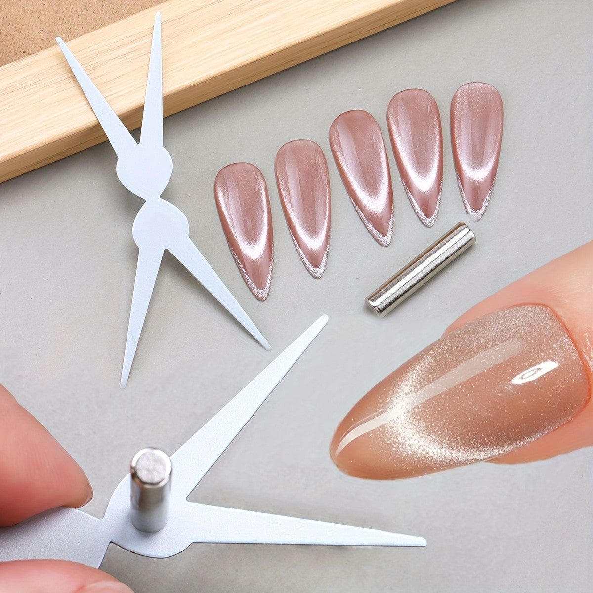 DUAL ENDED V-SHAPE FRENCH CATEYE MAGNET