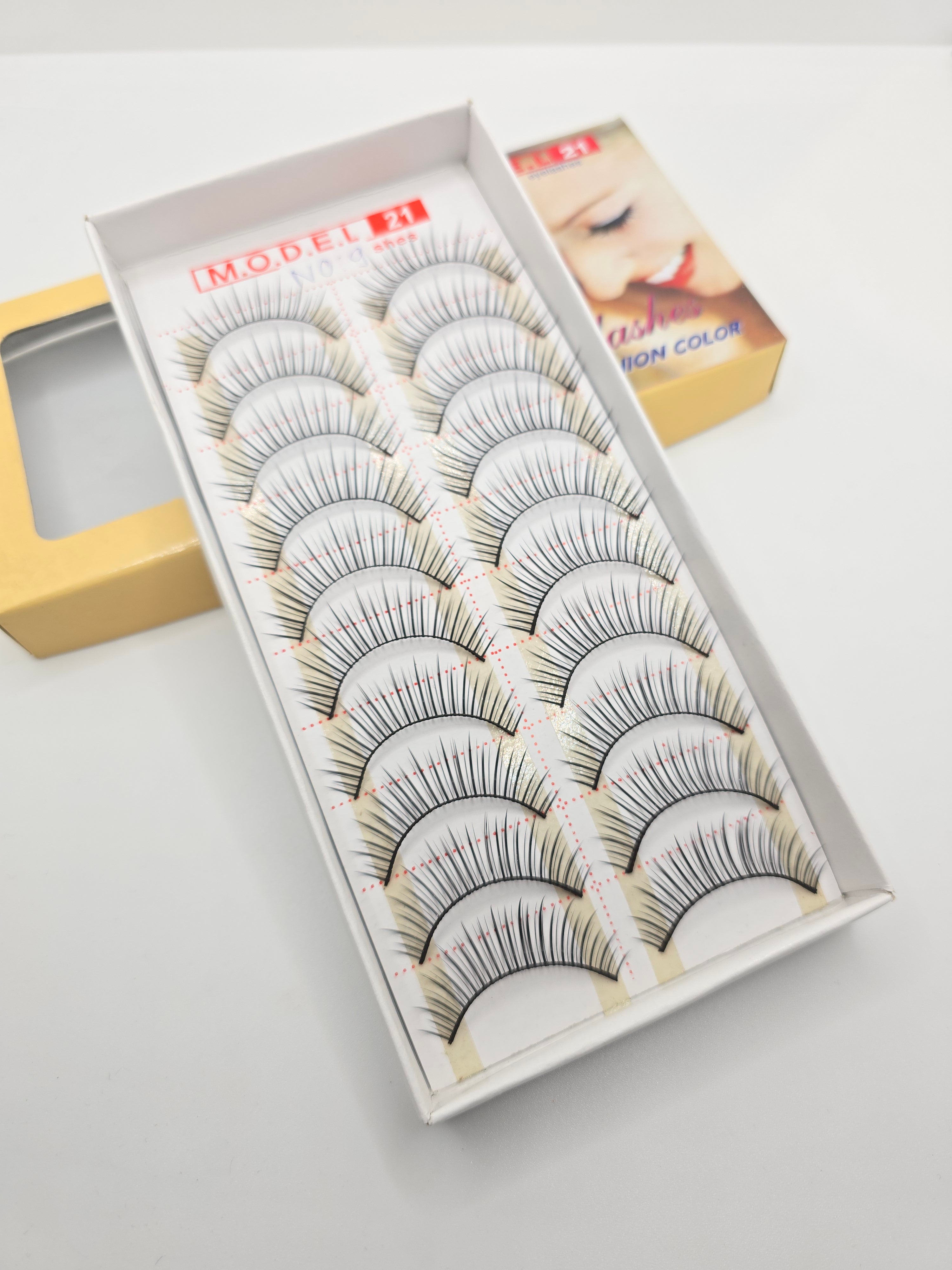 MODEL 21 EYELASH 10 PAIRS (all size)