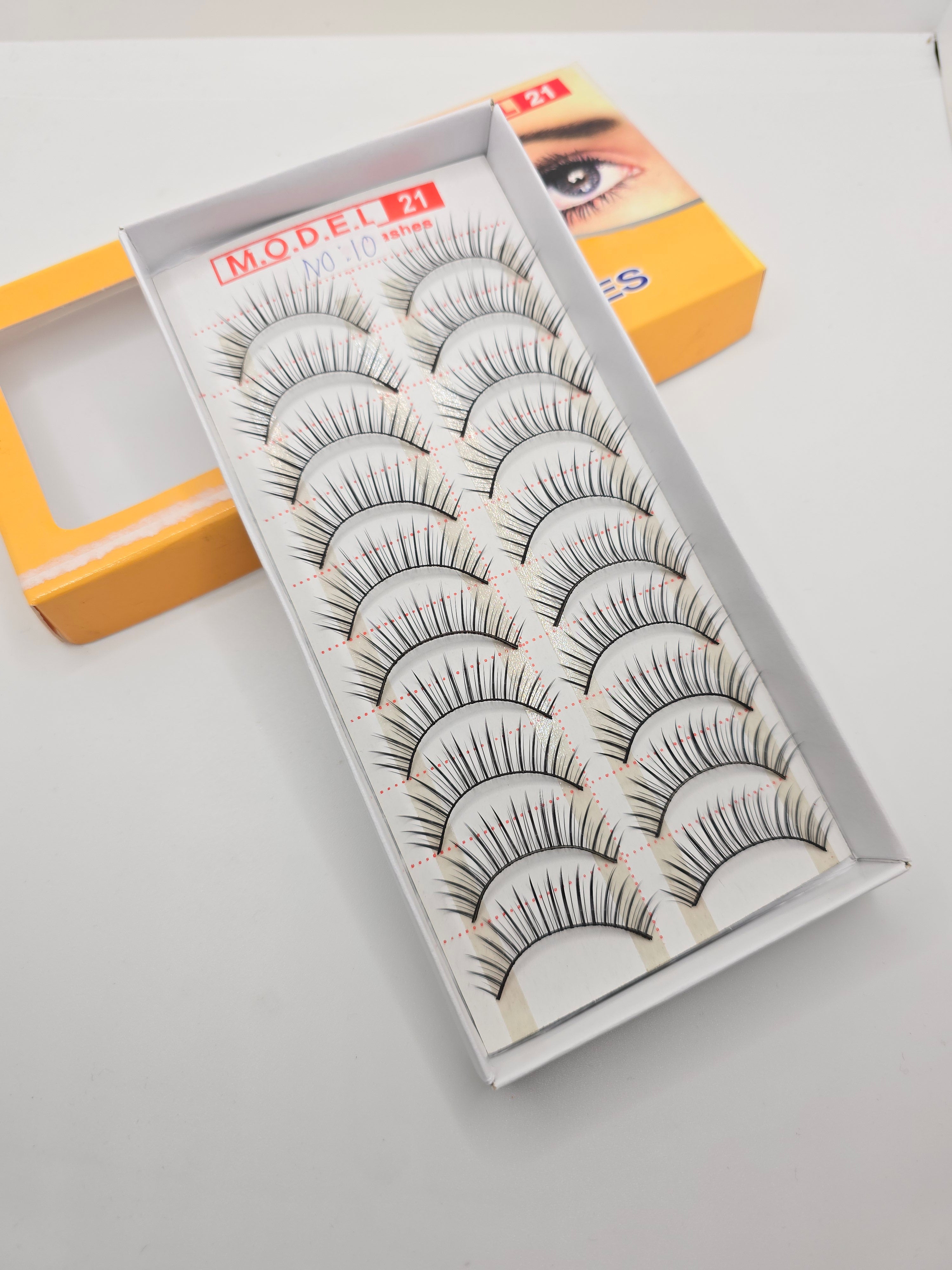 MODEL 21 EYELASH 10 PAIRS (all size)