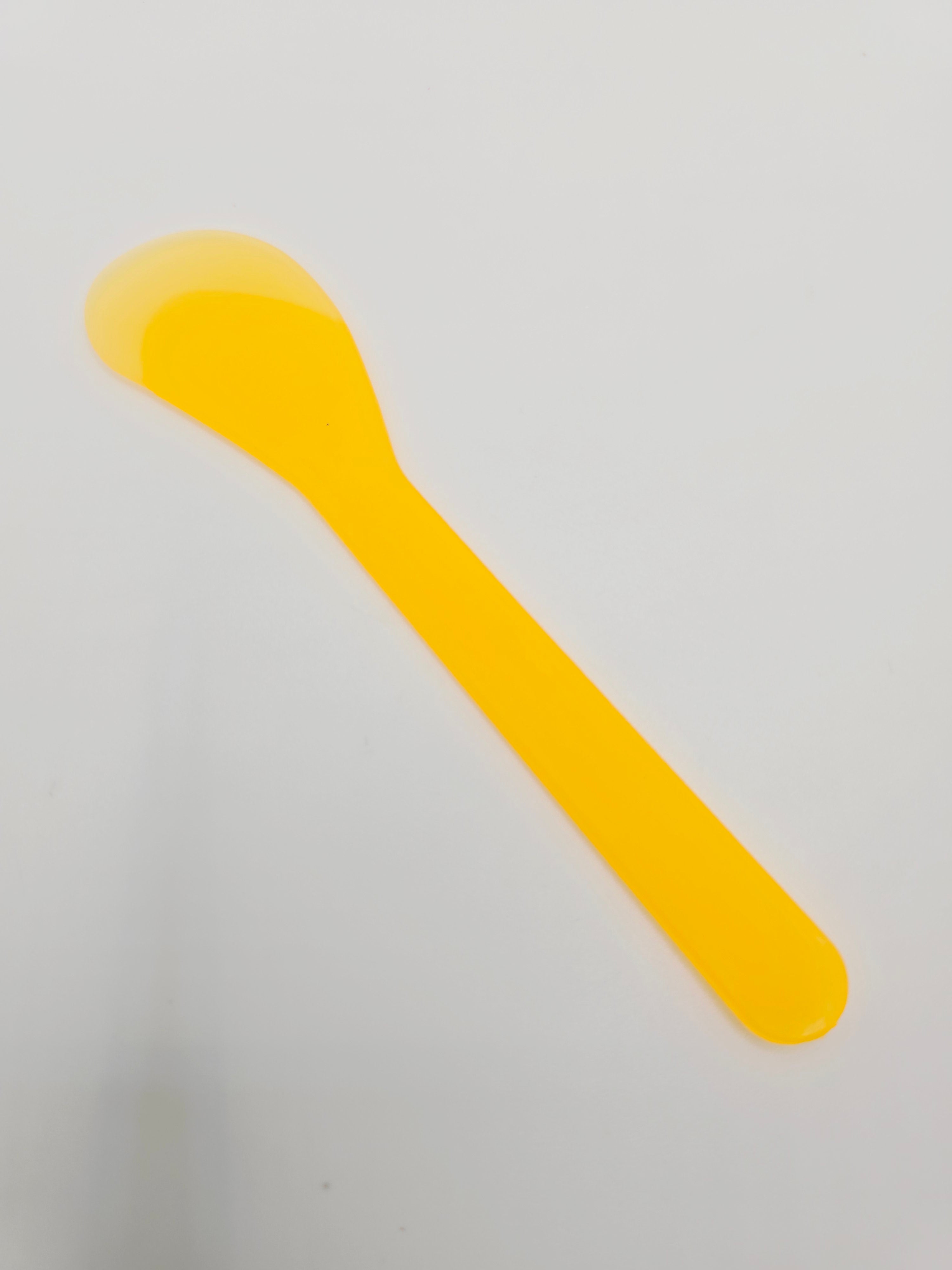 GND SPA ESSENTIALS PLASTIC SPATULA - EACH
