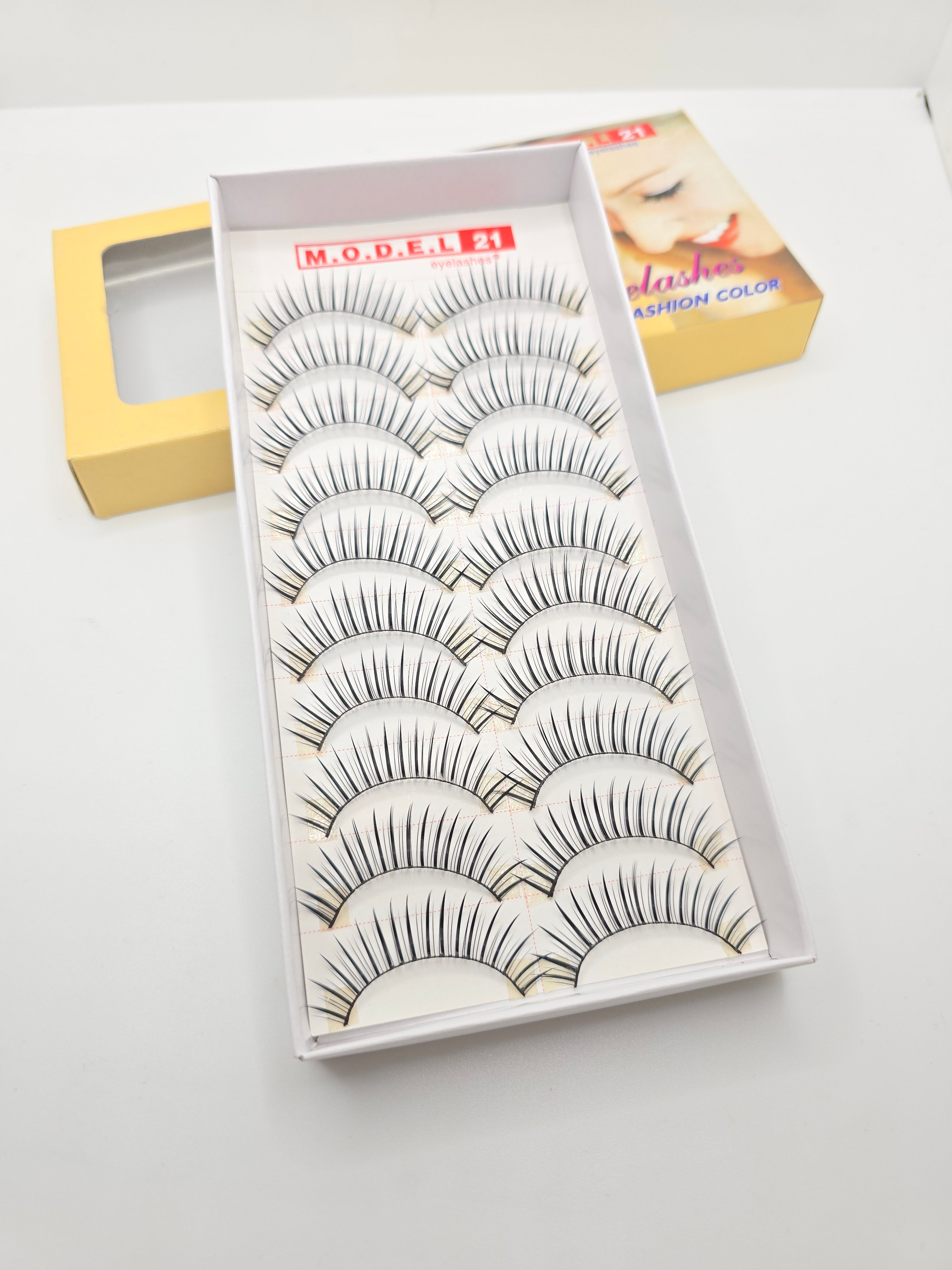 MODEL 21 EYELASH 10 PAIRS (all size)
