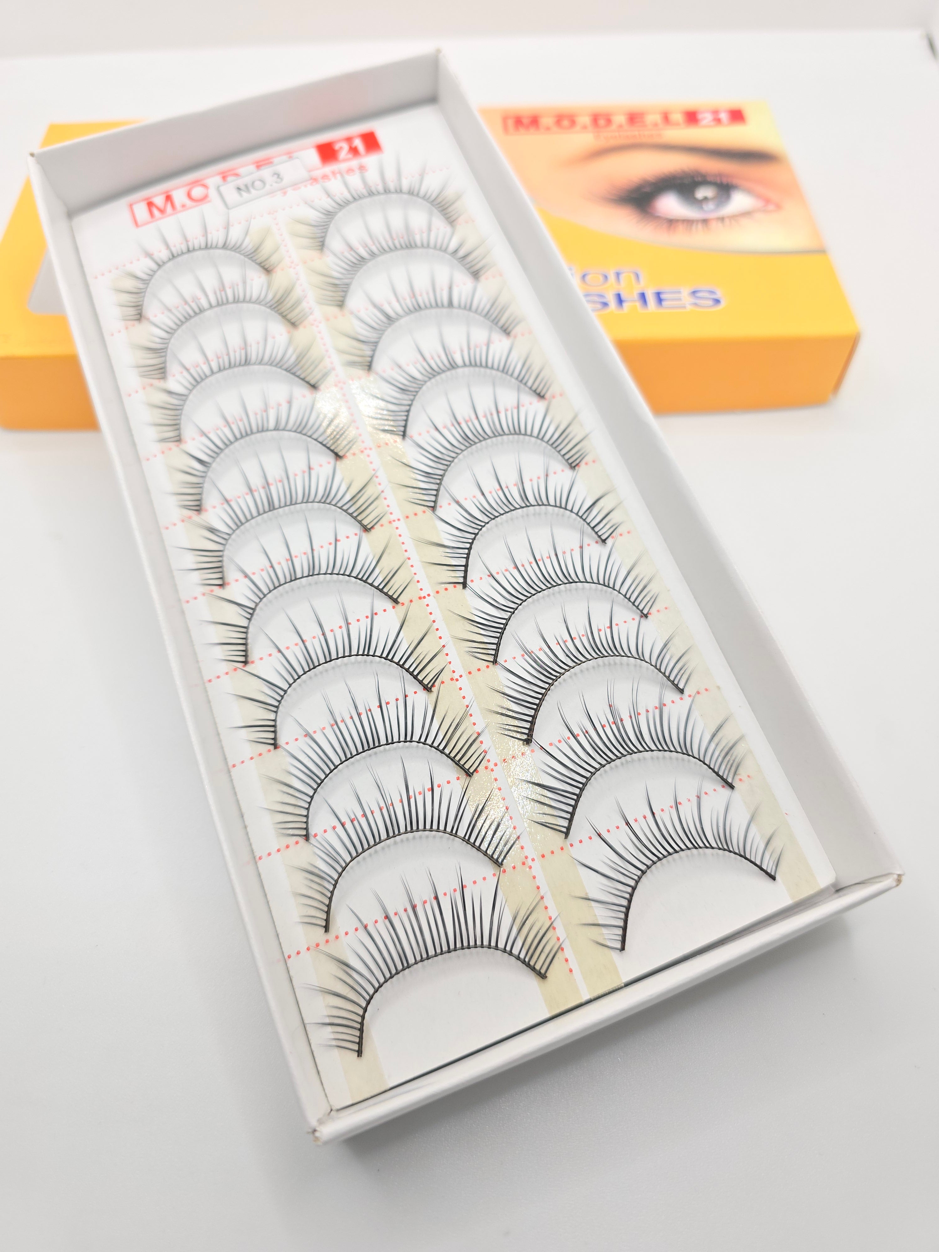 MODEL 21 EYELASH 10 PAIRS (all size)
