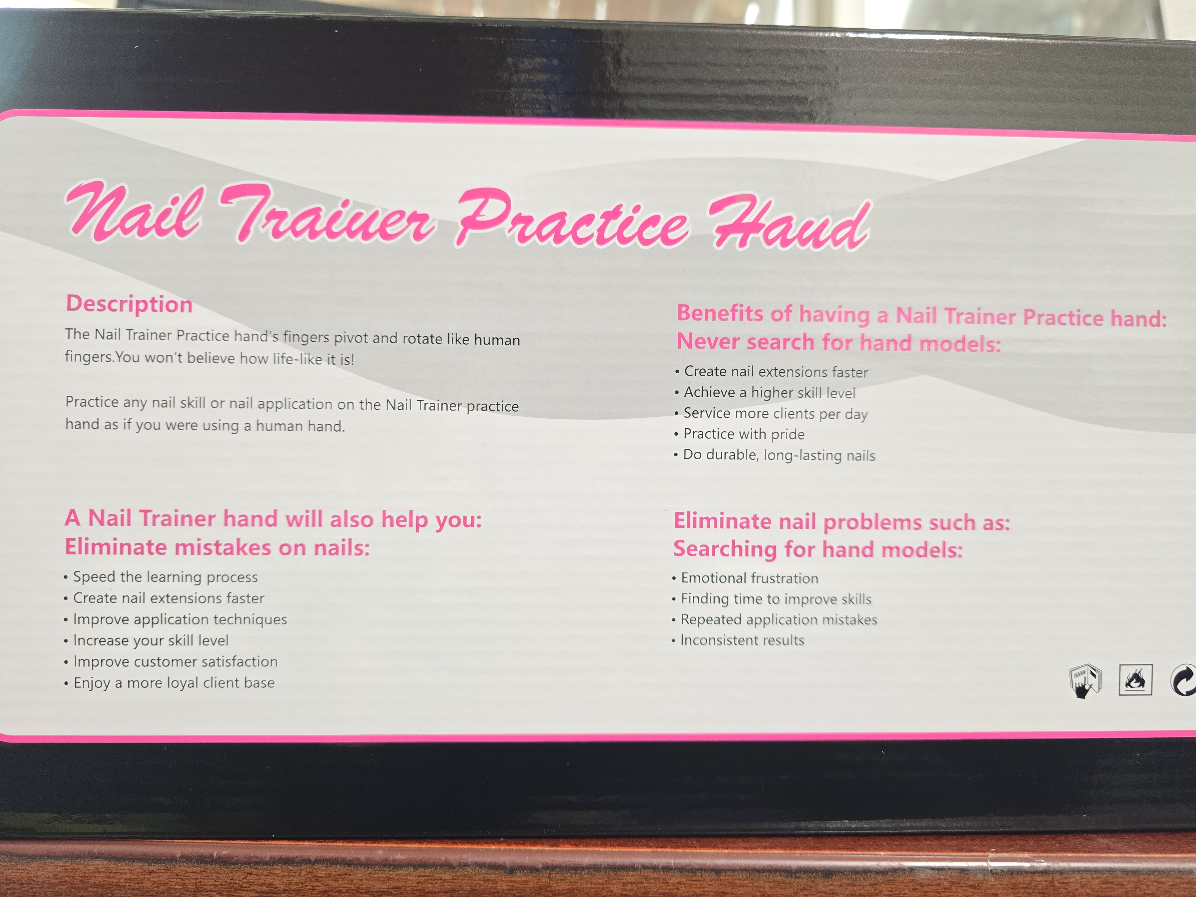NAIL TRAINER PRACTICE HAND W/ 100 PCS TIPS