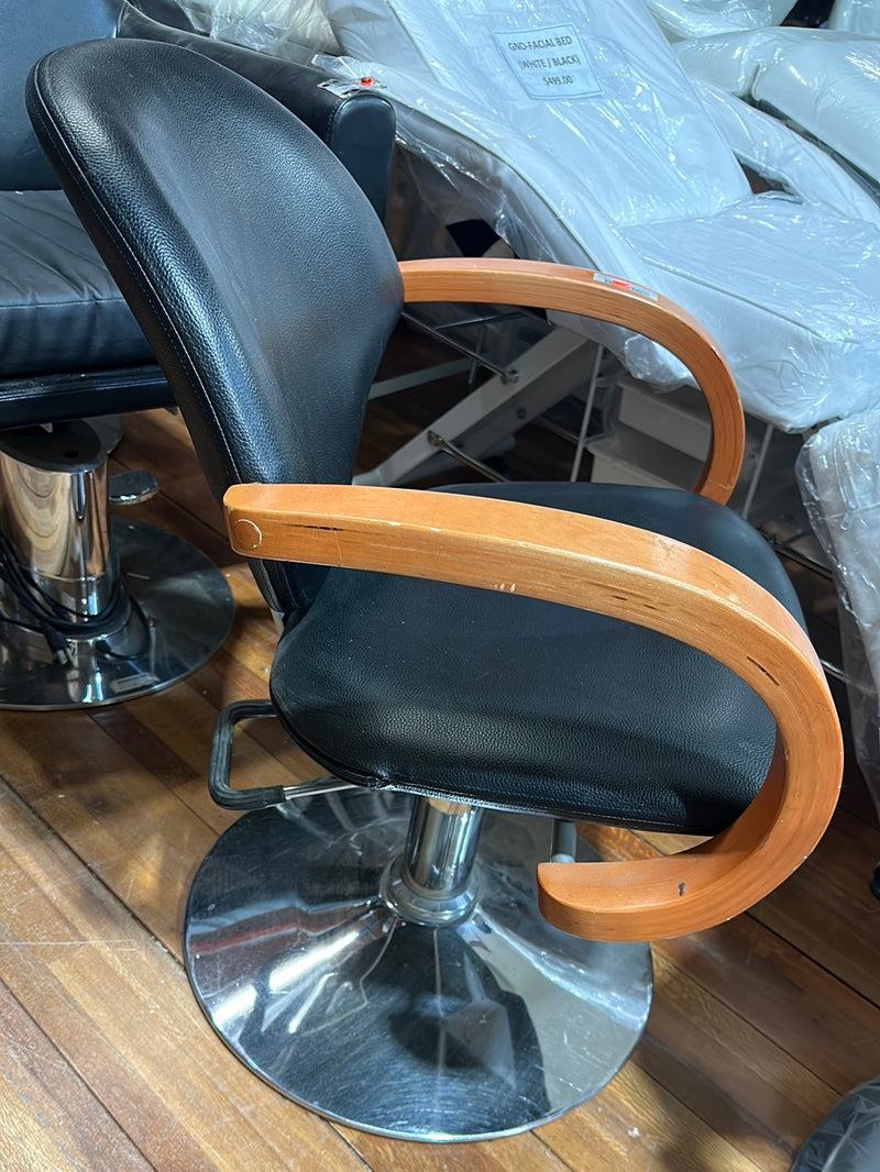 CHI BC-519 STYLING CHAIR WOOD HAND REST