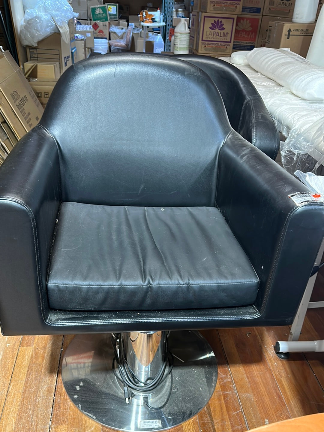 RID F-1930-3(ER) ELECTRIC BARBER CHAIR