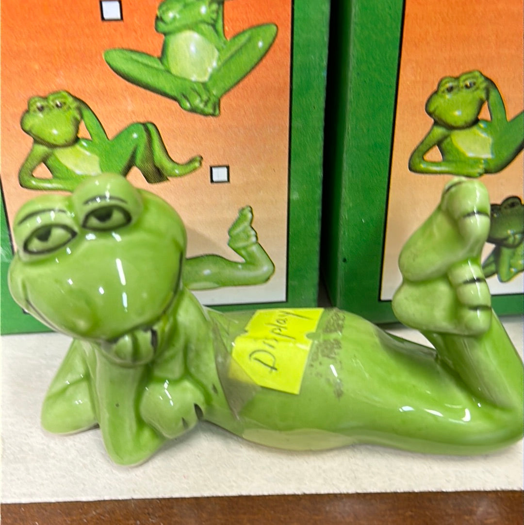 FROG FIGURINE - 1  PC - Secret Nail & Beauty Supply