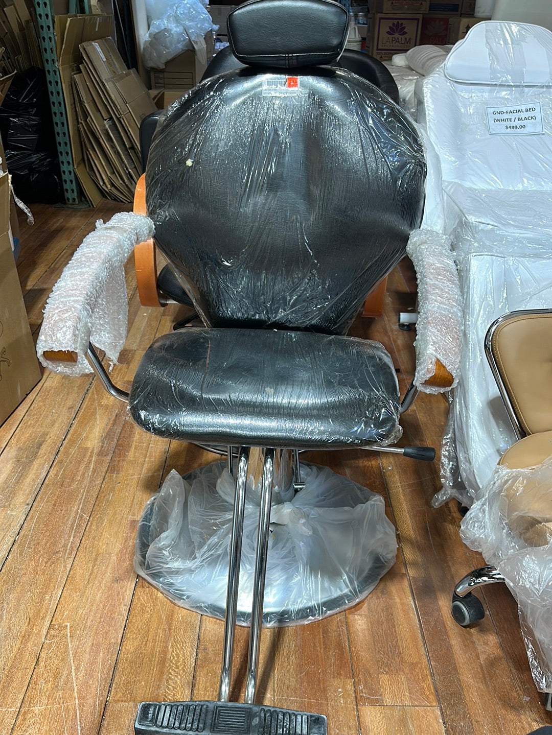 BBH GW-31801 STYLING CHAIR GW-31801-WOOD AR